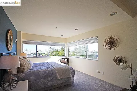 Bedroom - 2709 10th St C, Berkeley, CA 94710 photo 3 of 6