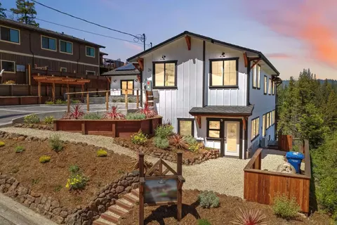 230 Fern Rock Way, Boulder Creek, CA 95006