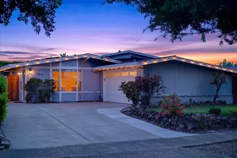 786 Lakewood Dr, Sunnyvale, CA 94089