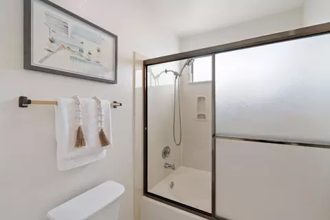 Bath - 34520 Willbridge Ter, Fremont, CA 94555 photo 4 of 5