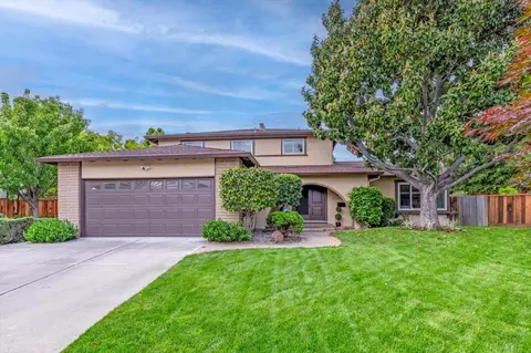 2740 Ramos Ct, Mountain View, CA 94040