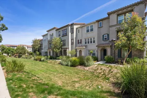 17981 Cantabria Ln, Morgan Hill, CA 95037