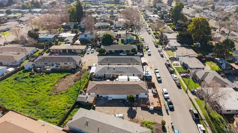 View/Area - 23160 Ida Ln, Hayward, CA 94541 photo 7 of 8