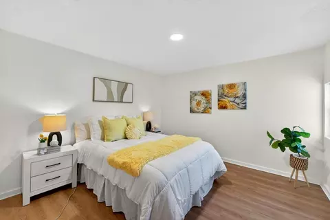 Bedroom - 23160 Ida Ln, Hayward, CA 94541 photo 4 of 8