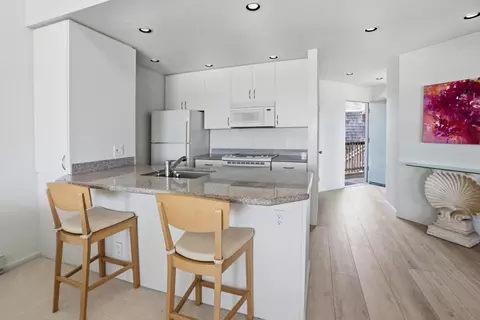 Kitchen - 101 Shell Dr 269, Watsonville, CA 95076 photo 2 of 4