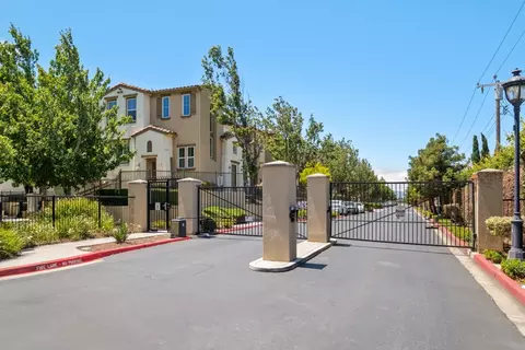 View/Area - 993 Luz Del Sol Loop, Milpitas, CA 95035 photo 3 of 8