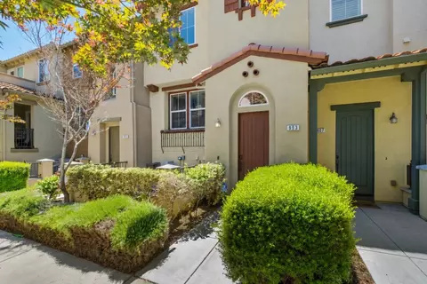 Exterior - 993 Luz Del Sol Loop, Milpitas, CA 95035 photo 2 of 12