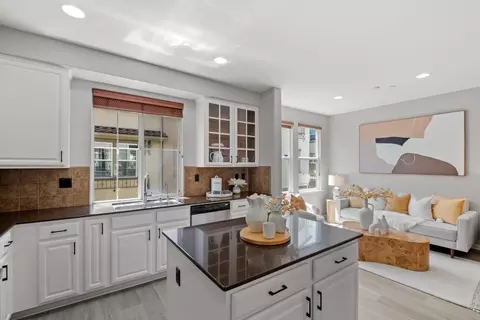 Kitchen - 993 Luz Del Sol Loop, Milpitas, CA 95035 photo 1 of 5