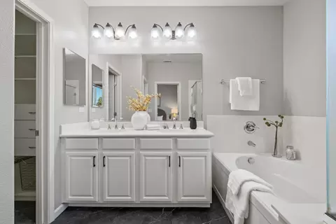 Bath - 993 Luz Del Sol Loop, Milpitas, CA 95035 photo 1 of 4