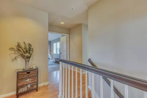 Entry Way - 1992 Princeton Ct, Salinas, CA 93906 photo 5 of 7