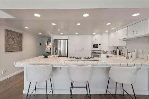 Kitchen - 20805 Greenleaf Dr, Cupertino, CA 95014 photo 2 of 5
