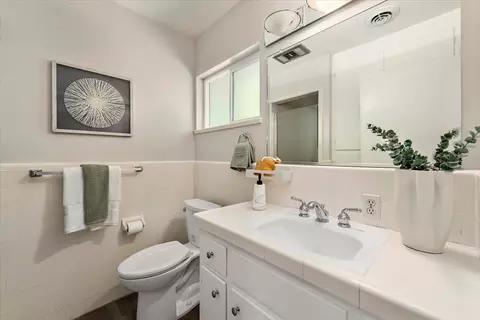 Bath - 20805 Greenleaf Dr, Cupertino, CA 95014 photo 2 of 3