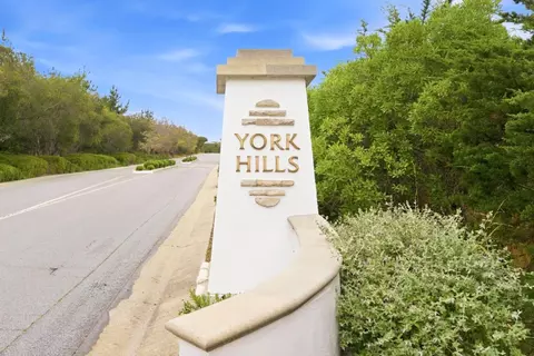 9505 York Rd, Monterey, CA 93940