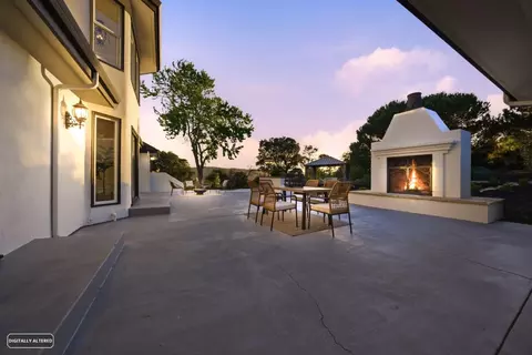9505 York Rd, Monterey, CA 93940