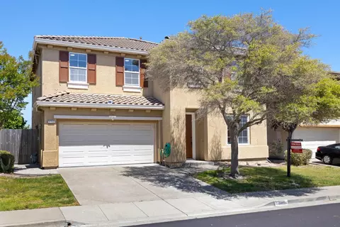 5749 Oakmont Dr, Richmond, CA 94806