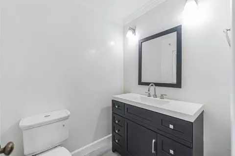 Bath - 10308 Alpine Dr, Cupertino, CA 95014 photo 1 of 3