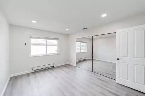 Bedroom - 10308 Alpine Dr, Cupertino, CA 95014 photo 1 of 3