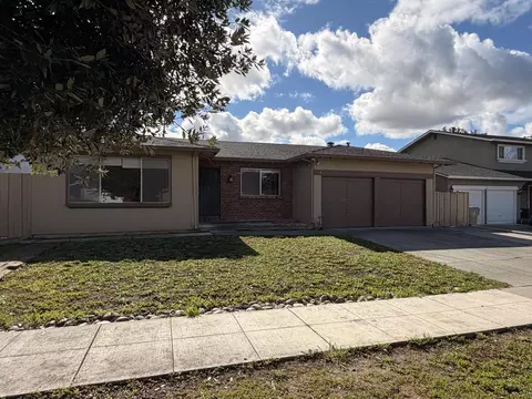 2210 Vista Verde Dr, San Jose, CA 95148