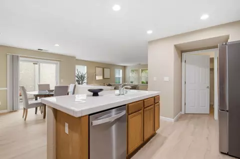 Kitchen - 23 Willet Ct, Pittsburg, CA 94565 photo 4 of 5