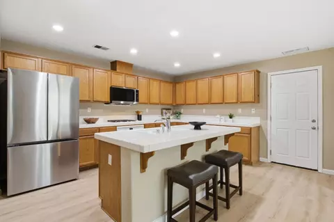 Kitchen - 23 Willet Ct, Pittsburg, CA 94565 photo 2 of 5