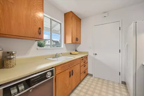Kitchen - 2247 Dayle Ct, Fremont, CA 94539 photo 1 of 2