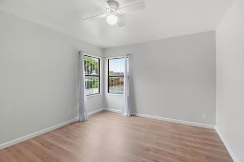 Bedroom - 8715 E St, Oakland, CA 94621 photo 5 of 11
