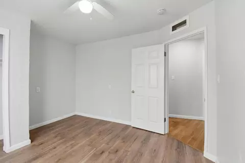 Bedroom - 8715 E St, Oakland, CA 94621 photo 3 of 11