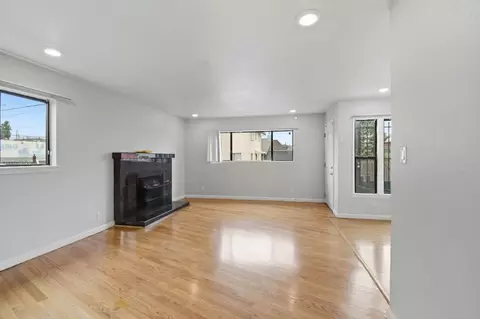 Living - 8715 E St, Oakland, CA 94621 photo 3 of 4