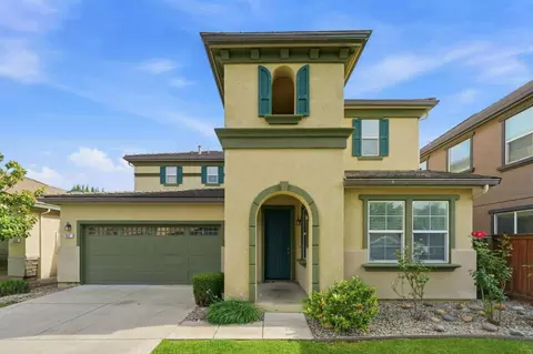 660 Bramblewood Ave, Lathrop, CA 95330