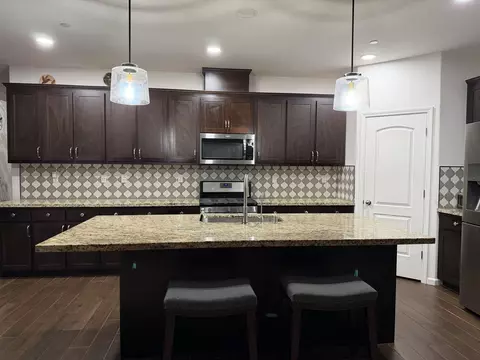 Kitchen - 1878 Plumas Dr, Lathrop, CA 95330 photo 2 of 3