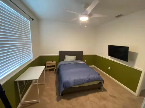 Bedroom - 1878 Plumas Dr, Lathrop, CA 95330 photo 2 of 3