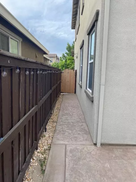 Exterior - 1878 Plumas Dr, Lathrop, CA 95330 photo 3 of 5