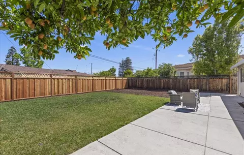 Exterior - 19349 Phil Ln, Cupertino, CA 95014 photo 4 of 6