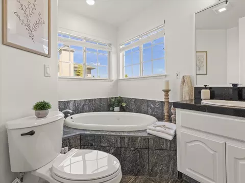 Bath - 19349 Phil Ln, Cupertino, CA 95014 photo 4 of 5
