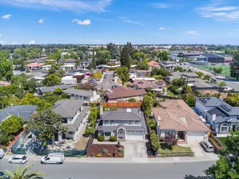 View/Area - 19349 Phil Ln, Cupertino, CA 95014 photo 2 of 4