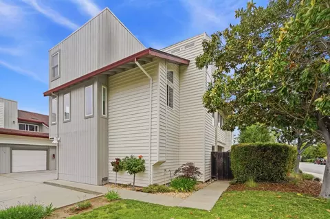 702 Winstead Ct, Sunnyvale, CA 94087 photo 2