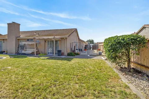 Exterior - 29146 Santa Cruz Dr, Gustine, CA 95322 photo 4 of 14