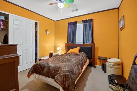 Bedroom - 29146 Santa Cruz Dr, Gustine, CA 95322 photo 5 of 9