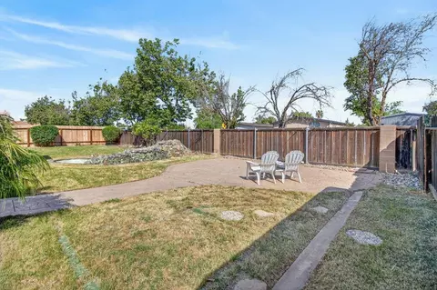 Exterior - 29146 Santa Cruz Dr, Gustine, CA 95322 photo 7 of 14