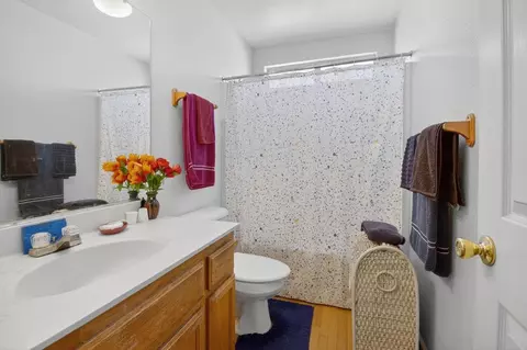 Bath - 29146 Santa Cruz Dr, Gustine, CA 95322 photo 1 of 4