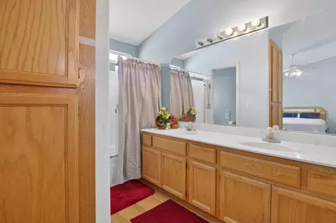 Bath - 29146 Santa Cruz Dr, Gustine, CA 95322 photo 3 of 4