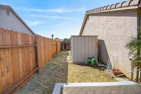 Exterior - 29146 Santa Cruz Dr, Gustine, CA 95322 photo 12 of 14