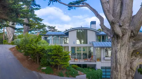 Exterior - 26314 Ocean View Ave, Carmel, CA 93923 photo 2 of 6