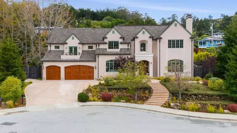 30 Malavear Ct, Pacifica, CA 94044