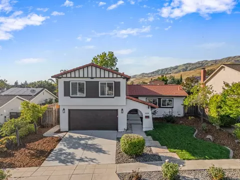 2115 Pedro Ave, Milpitas, CA 95035
