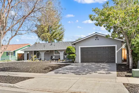 6130 Paseo Pueblo Dr, San Jose, CA 95120