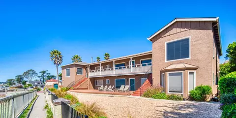 1703 E Cliff Dr, Santa Cruz, CA 95062