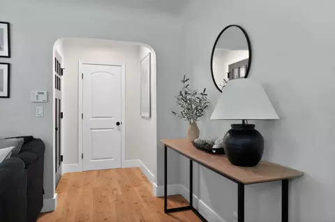 Entry Way - 1212 Sycamore Ave, Modesto, CA 95350 photo 1 of 1