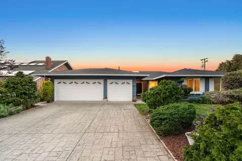 2060 Touraine Ln, Half Moon Bay, CA 94019