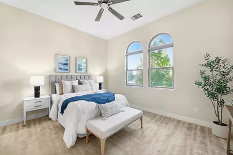 Bedroom - 2065 San Luis Ave, Mountain View, CA 94043 photo 1 of 7